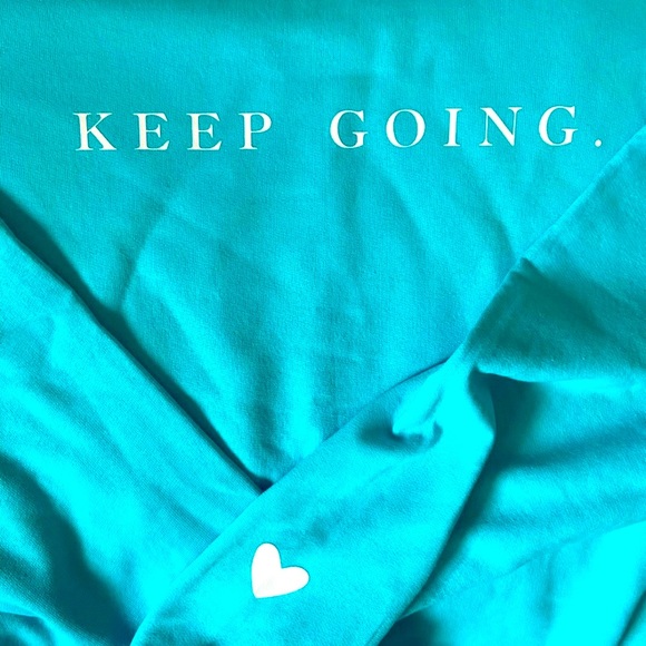 BRAND NEW CREWNECK - Picture 1 of 2